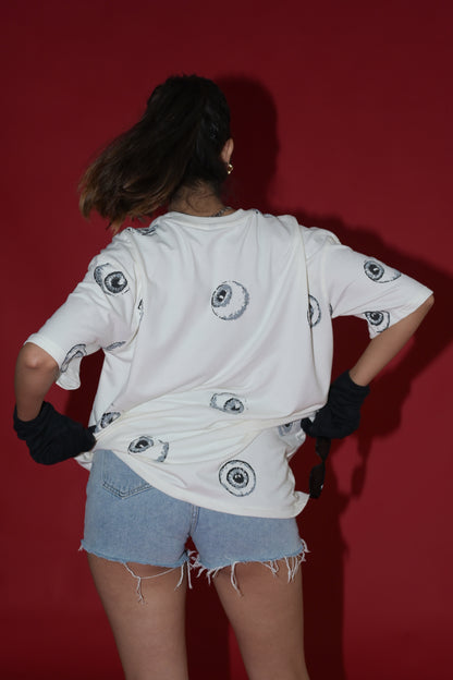 All Eyes On Me Oversized T-shirt